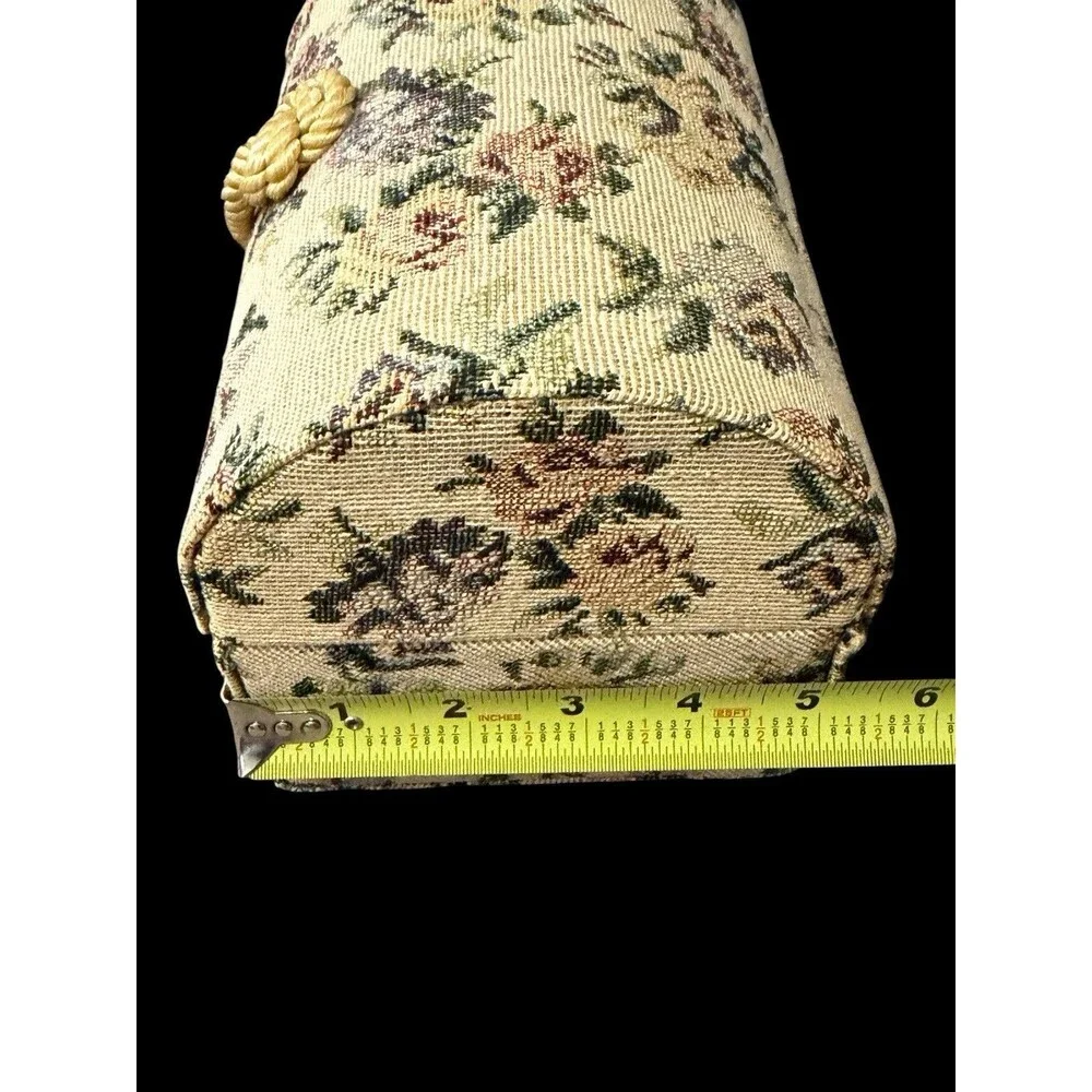 Vtg Floral Tapestry Fabric Jewelry Trinket Box With Ring Insert & Lid Tassel